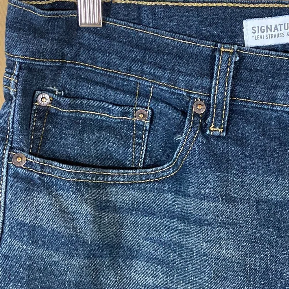SIGNATURE LEVI STRAUSS & CO S61 RELAXED MEN BLUE Jeans SIZE 32X32